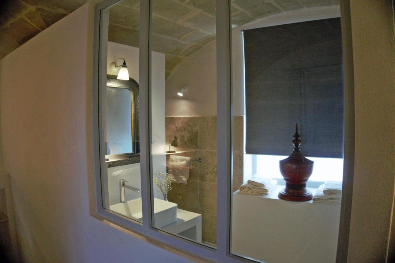 Les Canisses, Magnifique Appartement Avec Terrasse Au Coeur D'Uzes Exterior photo