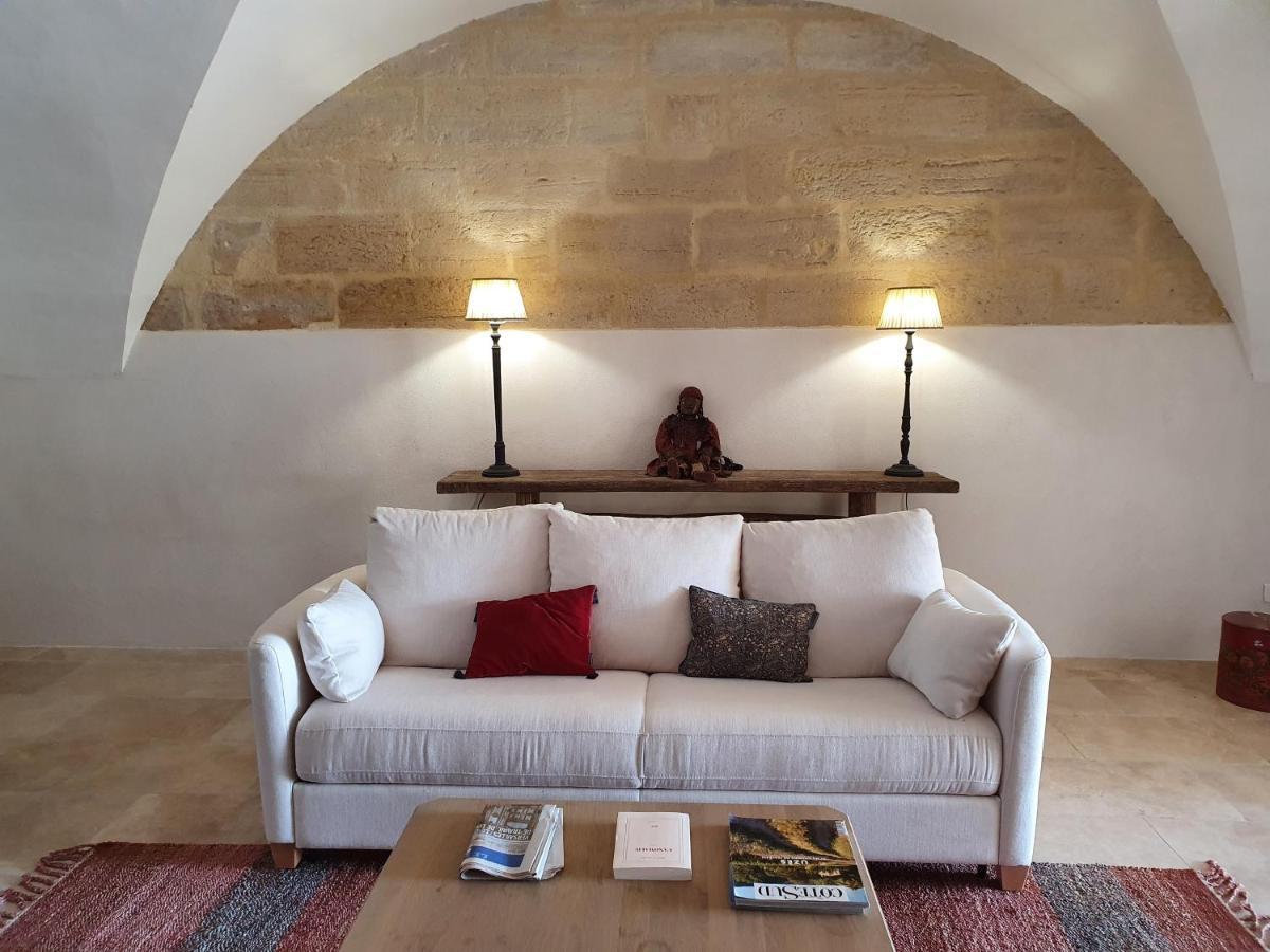 Les Canisses, Magnifique Appartement Avec Terrasse Au Coeur D'Uzes Exterior photo